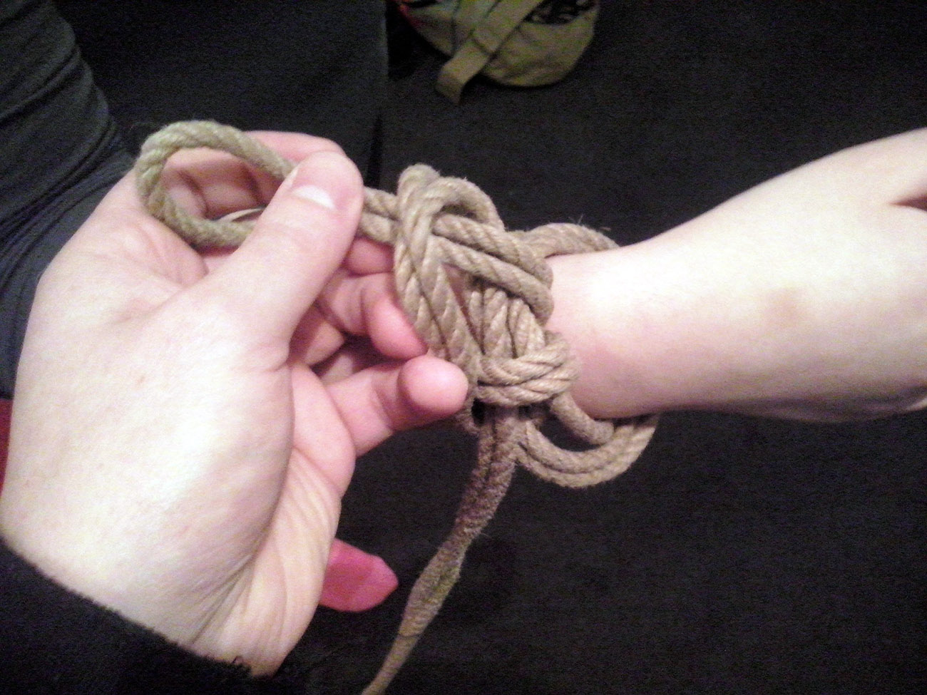 آموزش باندیج و گره زدن طناب در بی دی اس ام